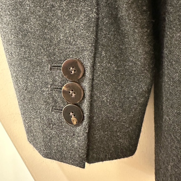Theory Etiennette Blazer in Good Wool - Picture 3 of 5